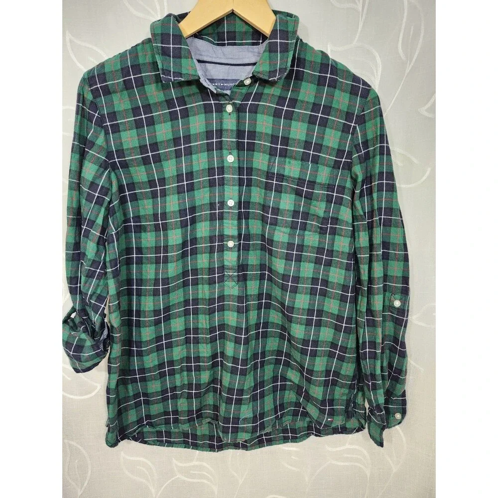 Tommy Hilfiger Women’s L Button Up Blue/Green Plaid Long Sleeve Preppy